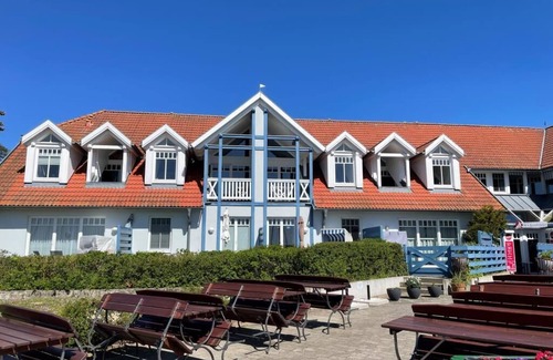 Alt Gaarz Apartment | Fewo 33 "ferienwohnung am Reriker Yachthafen mit Salzhaffblick"