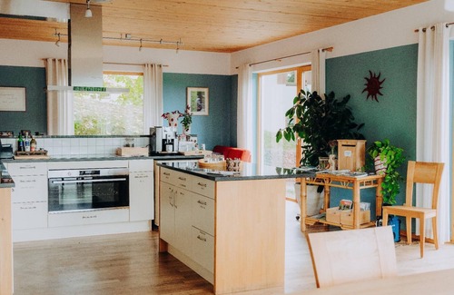 Barnzell Apartment | FeWo (42qm) mit Balkon/Wellnessbereich mit Whirlpool & Sauna
