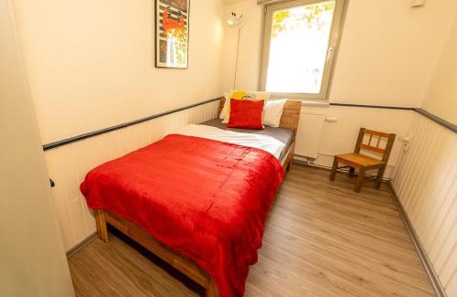 Weimar Apartment | FEWO am Schwanseebad mit Garten - Ruhig, Familienfreundlich und Zentrumsnah