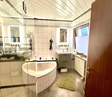 Glosingen Apartment | FeWo Arnsberger Wald - Stilvoll und Naturnah