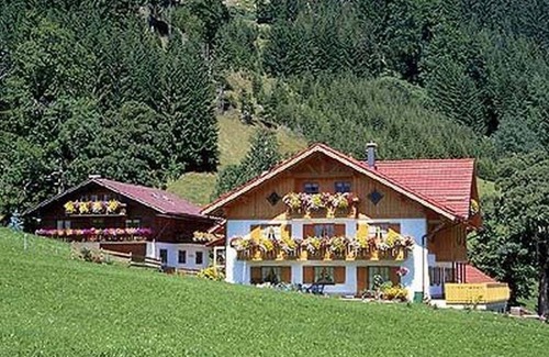 Bad Hindelang Apartment | Fewo Geißhorn - Ferienhof Steinmüller