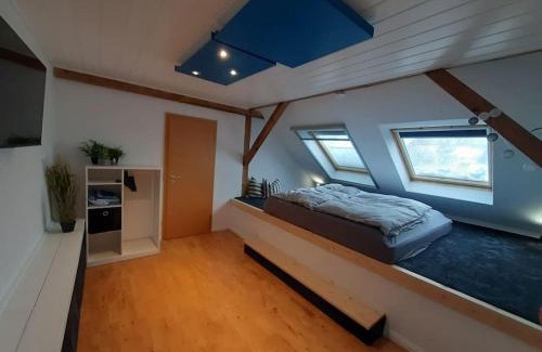 Flensburg Apartment | FeWo Grüne Linie mit Balkon-Parken-Wallbox-TV-KoNi