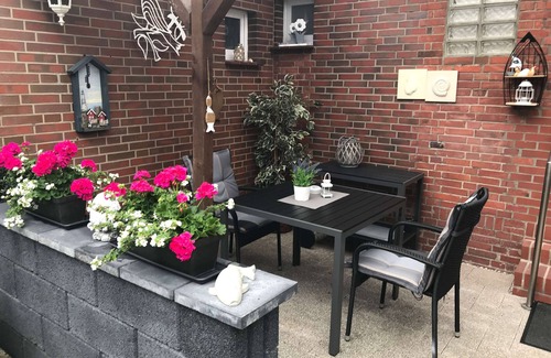 Wilhelmshaven Apartment | FeWo Hoheweg, you love the North Sea air and are looking for a few days of relaxation?