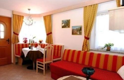 Bulla Apartment | Fewo Mit Garten Südtiroler Dolomiten Seiser Alm