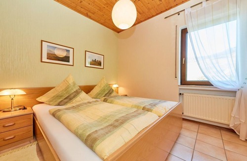 Wolf Bed & Breakfast | Fewo Panorama - Guest and wine house Haus Schatzgarten