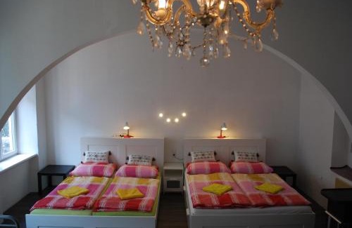 Leopoldstadt Apartment | FEWO Pazmaniten