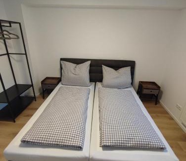 Memmingen Apartment | FeWo Planer Altstadtwohnung mit Terrasse & Parkplatz
