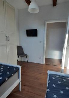 Cottbus Apartment | FeWo Rohleder de mit 130m2 und Garten für 6Pers mit 2 Bad