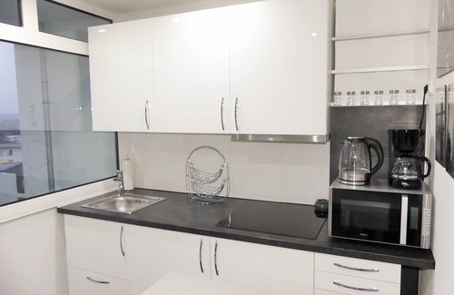 Mitte-Sud Apartment | FeWo Sea Lounge II "Ideal city location modern apartment Bremerhaven-Mitte WiFi