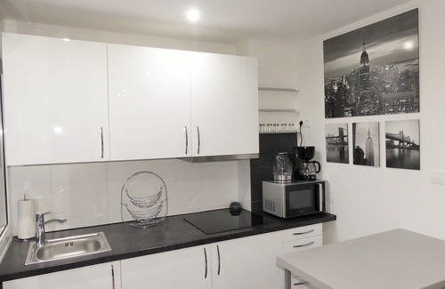 Mitte-Sud Apartment | FeWo Sea Lounge II "Ideal city location modern apartment Bremerhaven-Mitte WiFi