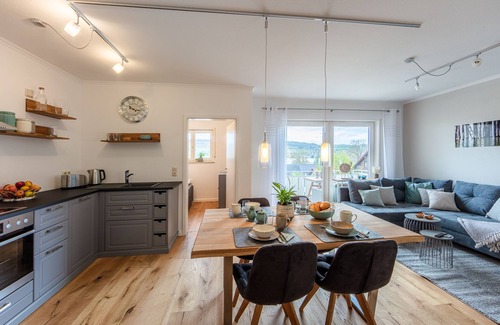 Gaienhofen Apartment | Fewo Seeperle mit Seeblick für 2-4 Personen