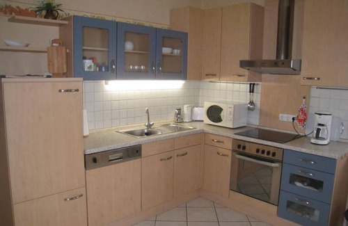 Eckwarden Apartment | Fewo Seestern, Dusche, WC, 2 Schlafräume - Ferienwohnungen Addicks