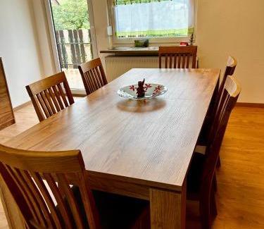 Alheim Apartment | Fewo Unterm Stein - Rotkäppchen - 3 Schlafzimmer