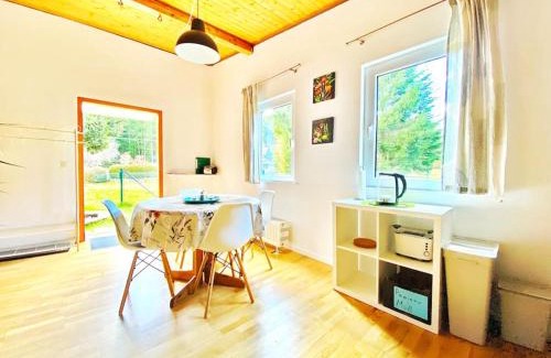 Schoemberg Apartment | FeWo - Waldrand-Lage mit Garten, Grill & Parkplatz