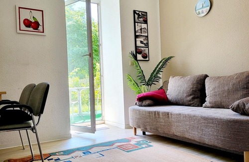 Reusa Apartment | Fewo Zur Elster 2, Badewanne, Du/wc, 2 SR - Ferienwohnungen Graf