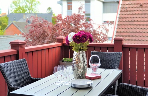 Flensburg Apartment | fewo1846 - Suite Royal - elegant old building apartment with balcony