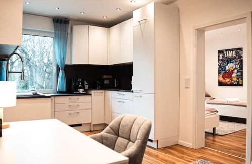 Innenstadt Apartment | Fewo7/zentrum/balkon/pool/garage