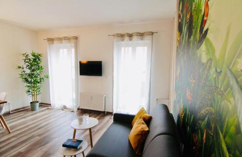 Schwerin Apartment | FeWoZauber - Domspatz, 50qm, Top-Lage, Style, Dachterrasse, Business