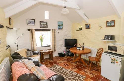 Trefin House | Ffynnon Tom