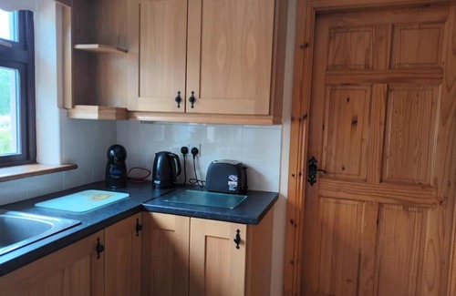 Killarney House | Fia Meadows