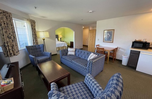 Anacortes Hotel | Fidalgo Country Inn