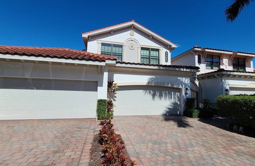 Naples Condo | Fiddler's Creek Naples FL 3 bedroom coach home fully equipped.