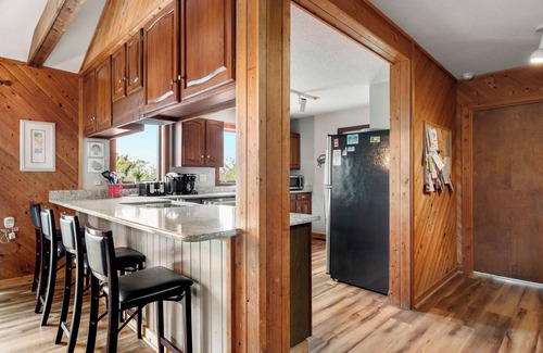 Duck House | Fiddlin' Around: Oceanside, Pets & Short Stays OK!