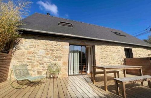 Pleumeur-Bodou House | Field house