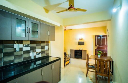 Varca Apartment | Field stone Apartment