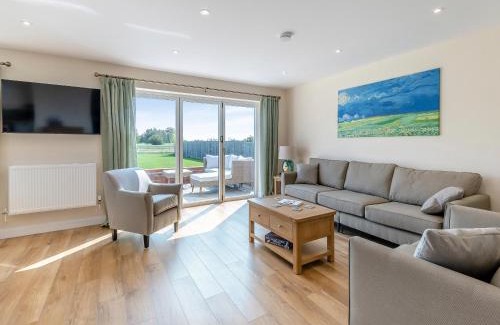 Frampton House | Field View