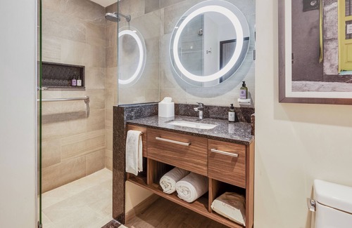 Silao Hotel | Fiesta Inn Suites Aeropuerto del Bajío