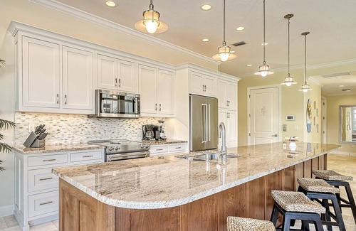 Siesta Key House | Fiesta Playa | Luxury Home on Siesta Ke, 2 Minute Walk to Crescent Beach!