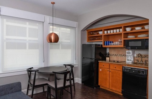 Downtown San Antonio Apartment | FIESTA Special - Timeshare Units for rent on Riverwalk
