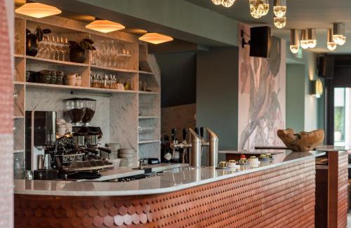 Holwerd Hotel | Fietshotel Zee van Tijd Holwerd