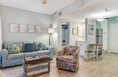 Fort Morgan Apartment | Fifth floor oceanfront studio with central AC, WiFi, pools and gym