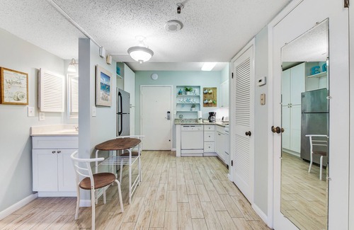 Fort Morgan Apartment | Fifth floor oceanfront studio with central AC, WiFi, pools and gym