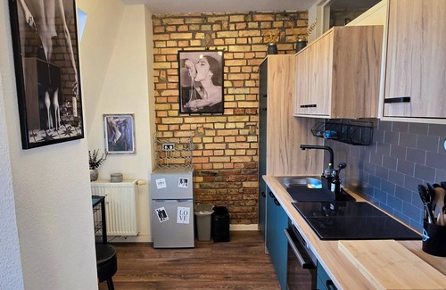 Leipziger Vorstadt Apartment | Fifty Shades of Green P18 Apartment