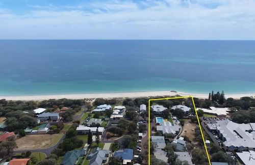 Broadwater Villa | FiftyThree at Cape View Escapes
