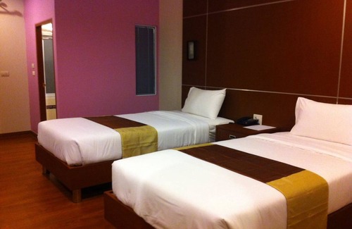 Kamphaeng Phet Hotel | FIG Boutique Hotel