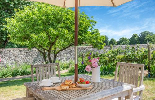 East Dean and Friston House | Fig Cottage
