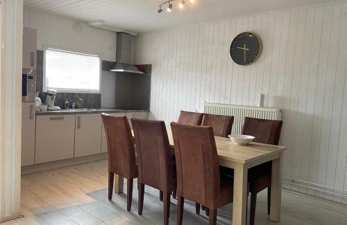 Dokkum Apartment | Fijne woning op hippische accommodatie aan de rand van Dokkum