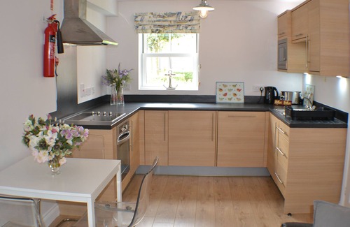 Filey Apartment | Filey Bay Haven The Bay Holiday Village WiFi Dog Friendly Gym Pool One bedroom
