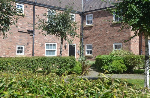 Filey Apartment | Filey Bay Haven The Bay Holiday Village WiFi Dog Friendly Gym Pool One bedroom
