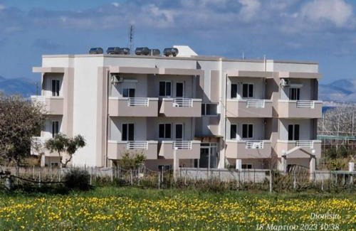 Tingaki Apartment | FILIANTHI