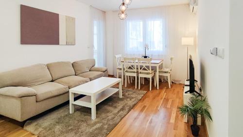 Novi Sad Apartment | FilinHome Metodija 2
