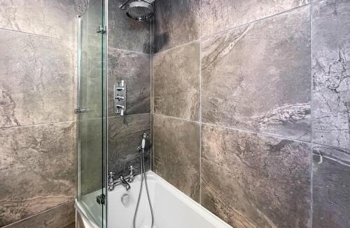 Conista House | Fin Glen