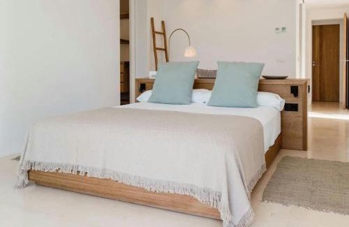 Sant Josep de sa Talaia Villa | Finca in Ibiza with Sea Views & Infinity Pool