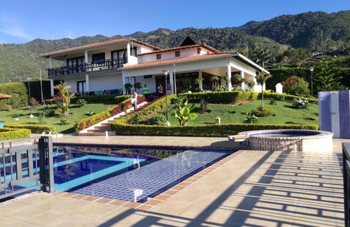 Calima House | Finca Lago Calima with Excellent view