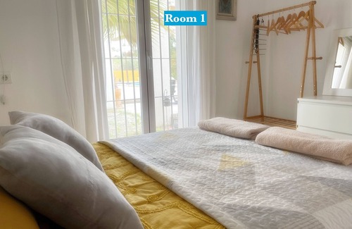 Alhaurin el Grande House | Finca Lavinia. Relaxing holiday guest home with swimming pool