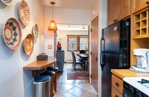 South Capitol House | Finca Mapache | Near Historic Downtown Attractions
